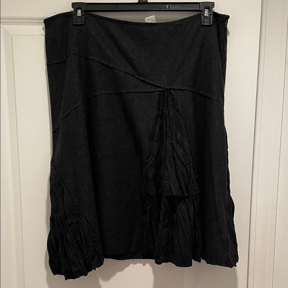 Chic Asymmetrical Black Skirt
